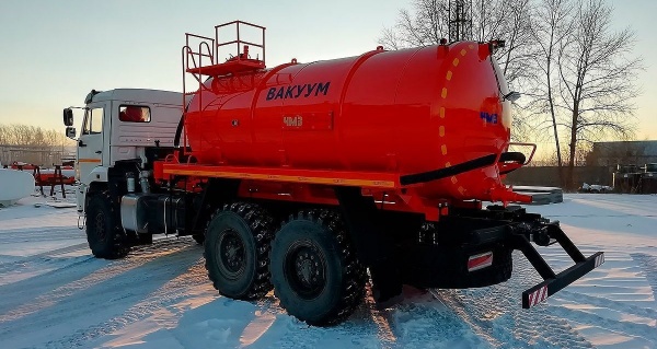 Вакуумный автомобиль КАМАЗ 43118-48 ЧМЗ МВ10