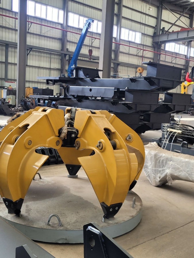 Завод по изготовлению КМУ BOB-LIFT: взгляд изнутри.